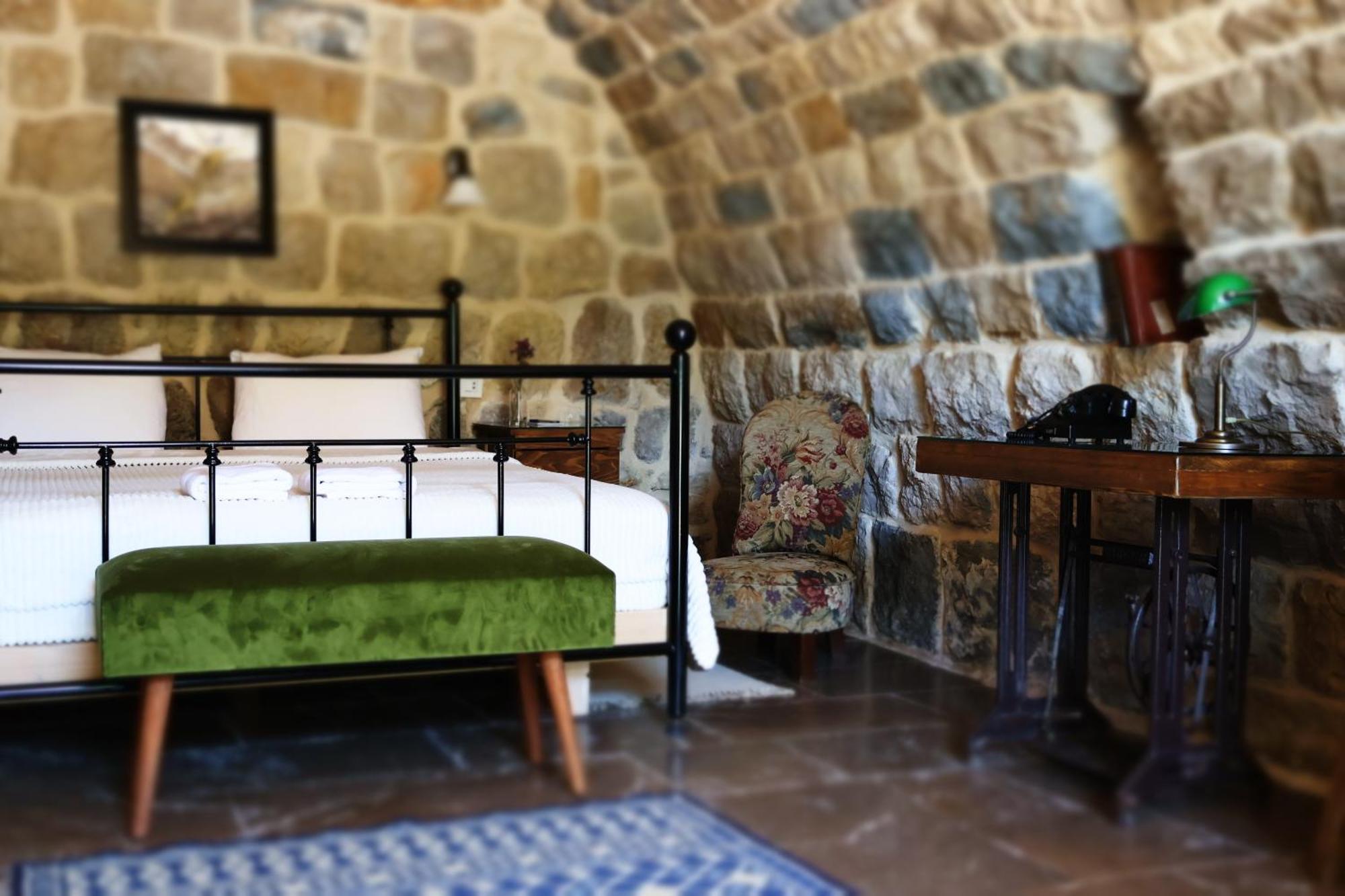 Guest house Stone Cellars *