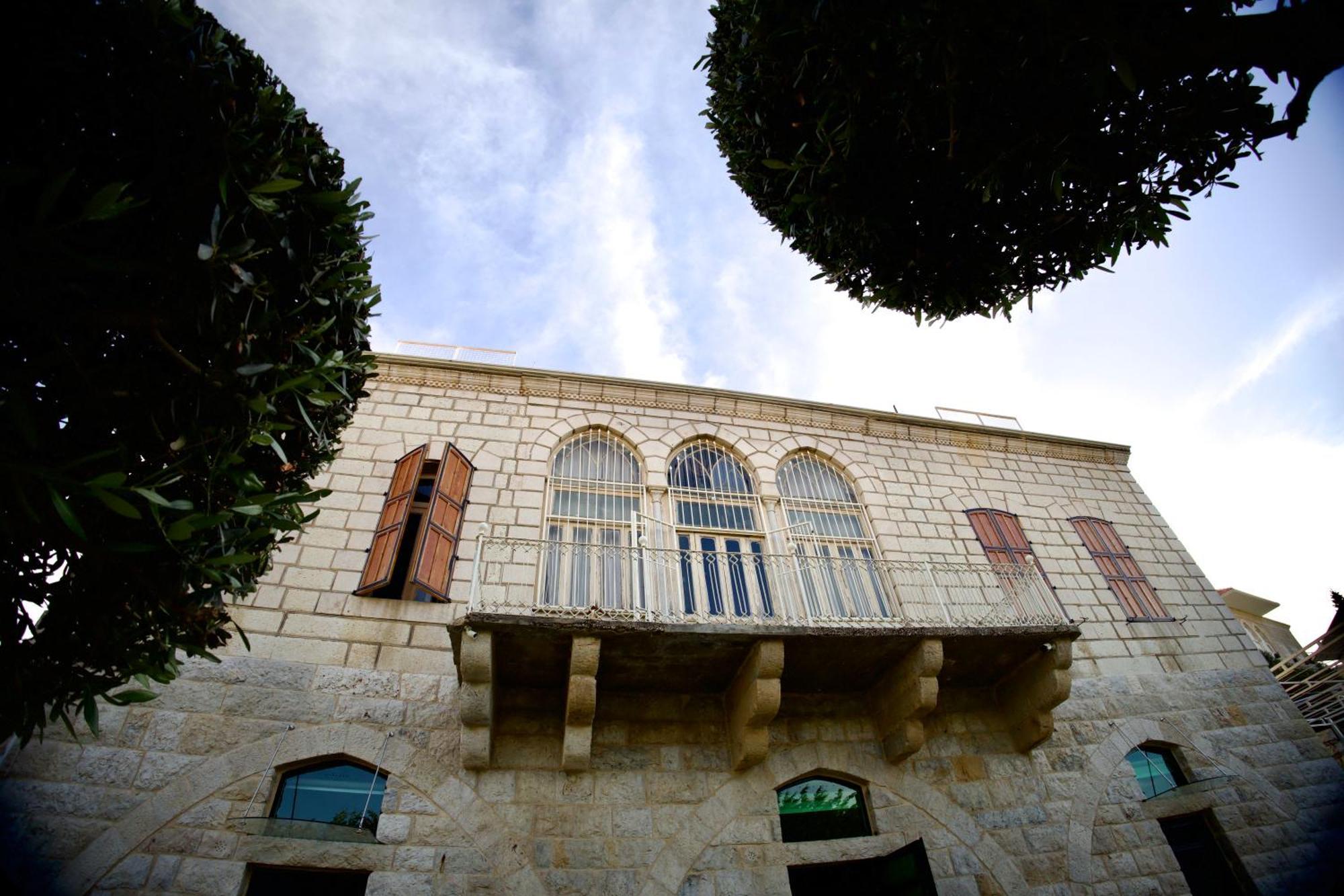 Stone Cellars Guest house Douma